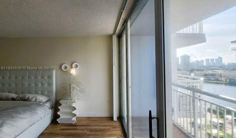 18051 Biscayne Blvd 1705, Aventura FL - photo 20 of 37