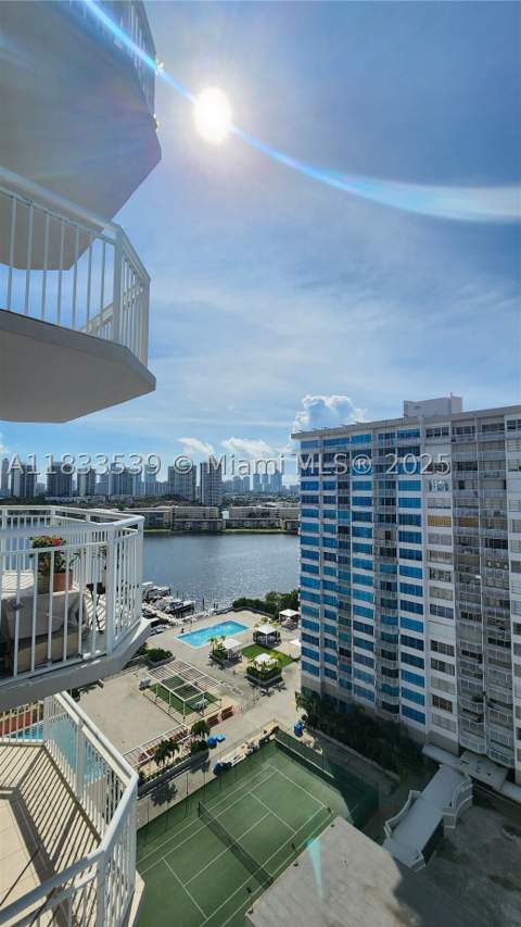 18051 Biscayne Blvd 1705, Aventura FL - photo 23 of 37