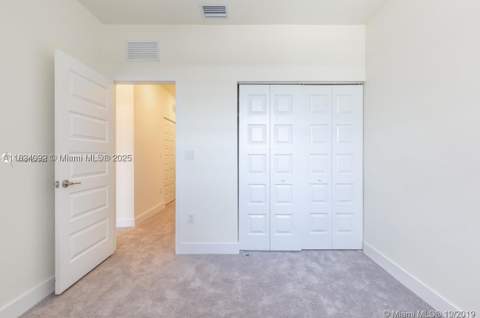 15842 NW 91 Ct 15842, Miami Lakes FL - photo 11 of 32