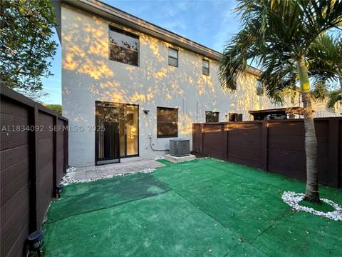 15842 NW 91 Ct 15842, Miami Lakes FL - photo 13 of 32