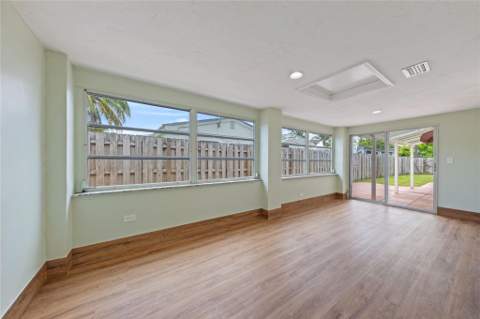 2071 NE 180th Street, North Miami Beach FL - photo 19 of 40