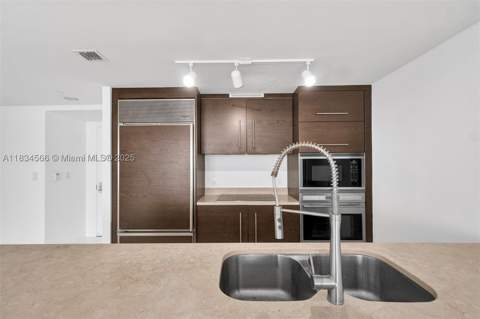 465 Brickell Ave 4505, Miami FL - photo 13 of 40