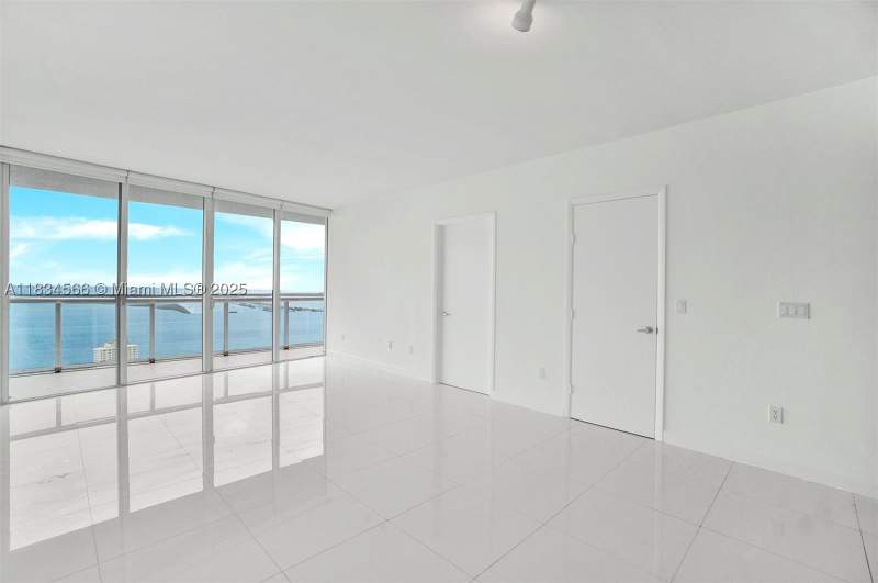 2 bedroom Condominium at 465 Brickell Ave 4505, Iconbrickell Condo No 1, Miami — photo 3