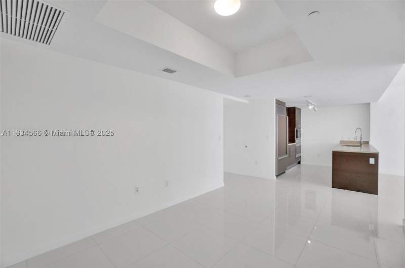 2 bedroom Condominium at 465 Brickell Ave 4505, Iconbrickell Condo No 1, Miami — photo 4