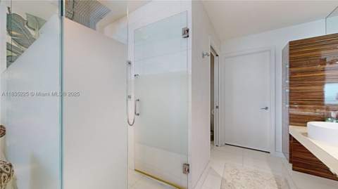 2020 N Bayshore Dr 2801, Miami FL - photo 19 of 36