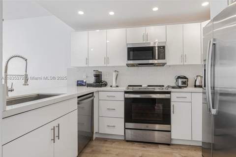 11532 SW 148th Path, Miami FL - photo 10 of 36