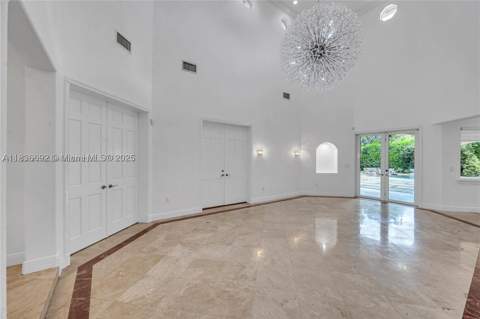 13400 SW 83rd Ave, Pinecrest FL - photo 9 of 49