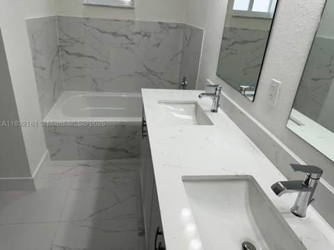 1828 NE 1st St, Homestead FL - photo 10 of 22