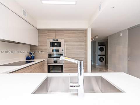 300 Sunny Isles Blvd 5-1605, Sunny Isles Beach FL - photo 13 of 74