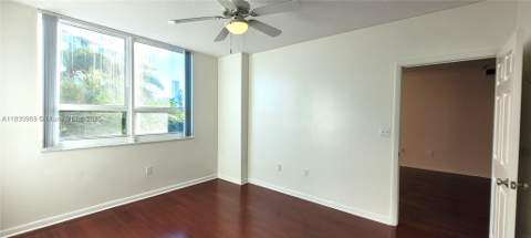 2000 N Bayshore Dr 509, Miami FL - photo 12 of 95