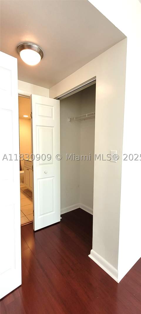 2000 N Bayshore Dr 509, Miami FL - photo 17 of 95