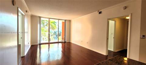 2000 N Bayshore Dr 509, Miami FL - photo 7 of 95