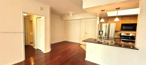 2000 N Bayshore Dr 509, Miami FL - photo 8 of 95