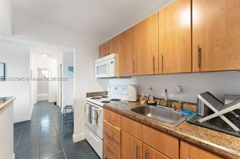7904 West Dr 901, North Bay Village FL - photo 11 of 19