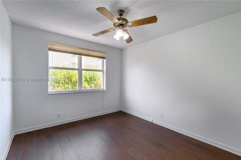 10140 W Bay Harbor Dr 201A, Bay Harbor Islands FL - photo 10 of 34