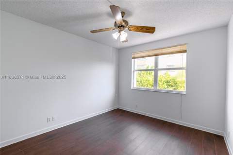 10140 W Bay Harbor Dr 201A, Bay Harbor Islands FL - photo 13 of 34