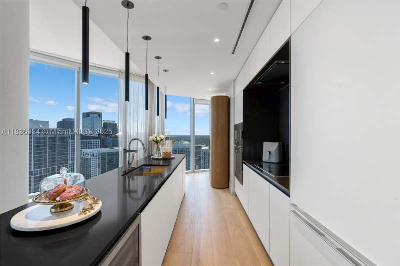 3 bedroom Condominium at 300 Biscayne Blvd way 4707, Aston Martin Residences, Miami — photo 5