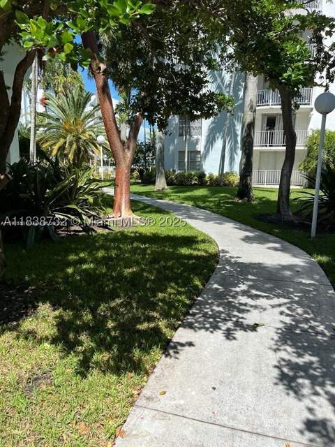 498 NW 165th St Rd D-407, Miami FL - photo 11 of 17