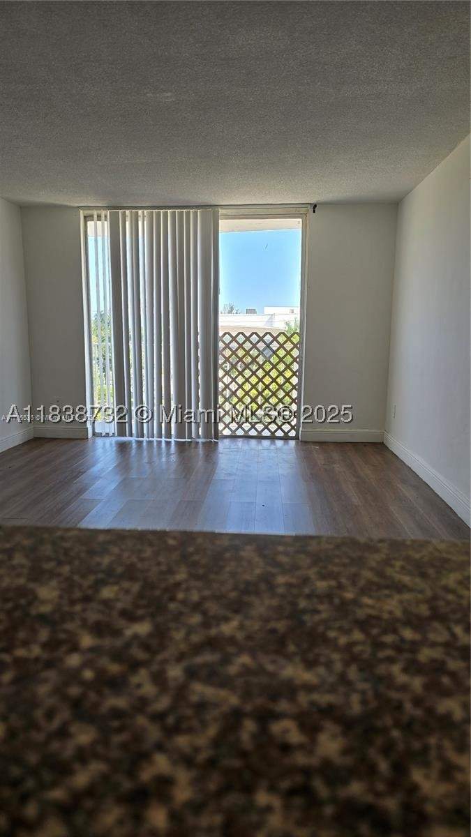 1 bedroom Condominium at 498 NW 165th St Rd D-407, Montecarlo Condo, Miami — photo 2