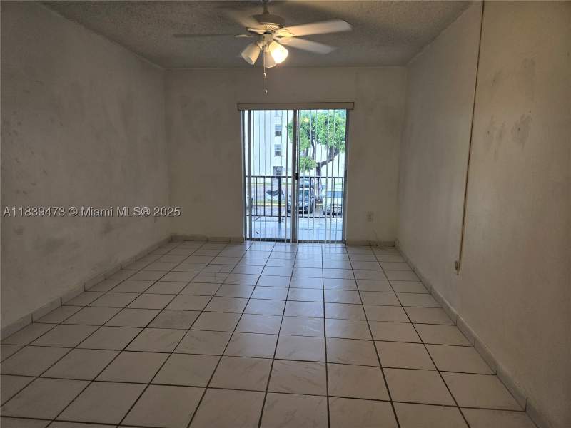 2 bedroom Condominium at 5755 W 20 Ave 206, Westland Gardens, Hialeah — photo 2