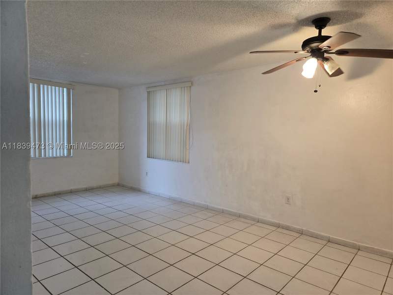 2 bedroom Condominium at 5755 W 20 Ave 206, Westland Gardens, Hialeah — photo 3