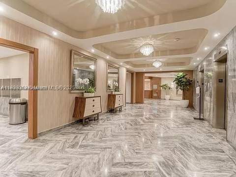 5401 Collins Ave 514, Miami Beach FL - photo 10 of 31