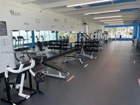5401 Collins Ave 514, Miami Beach FL - photo 16 of 31