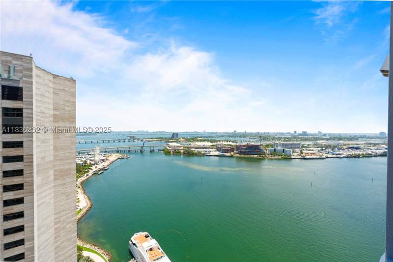 1 bedroom Condominium at 335 S Biscayne Blvd 3410, One Miami East Condo, Miami — photo 5