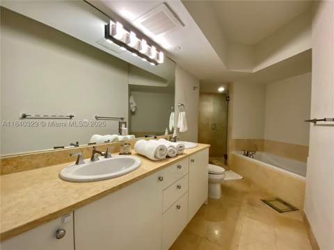 19900 E Country Club Dr 1220, Aventura FL - photo 14 of 24