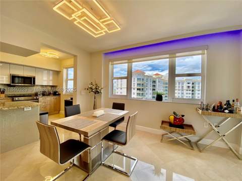 19900 E Country Club Dr 1220, Aventura FL - photo 6 of 24