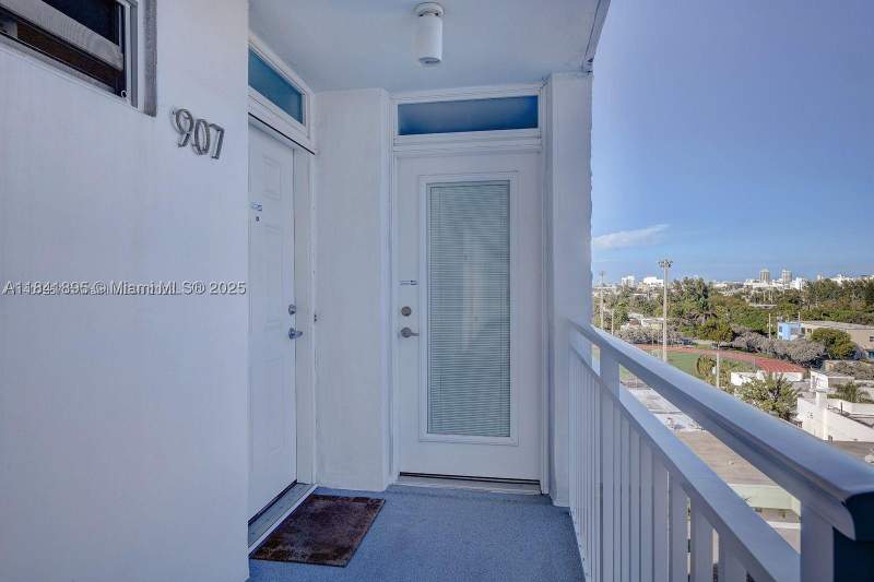 1 bedroom Condominium at 1045 10th St 907, The Park Gardens Condo, Miami Beach — photo 5