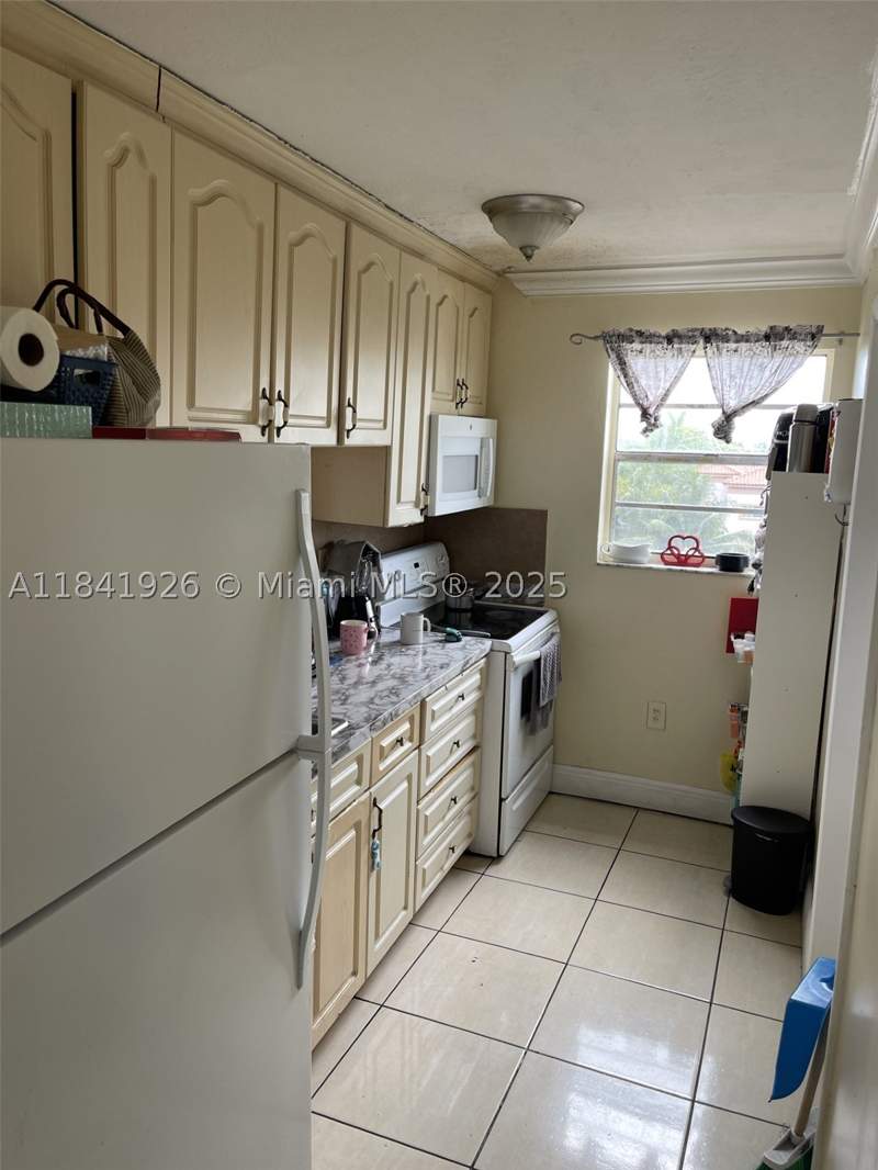 2 bedroom Condominium at 1312 NW 4th St 501, Orange Manor Condo, Miami — photo 3