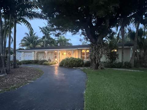 19521 SW 128th Ct, Miami FL - photo 15 of 27