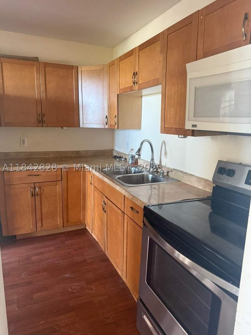 1 bedroom BoatSlip at 2025 NE 164th St 818, Crestview Towers Condo, North Miami Beach — photo 4