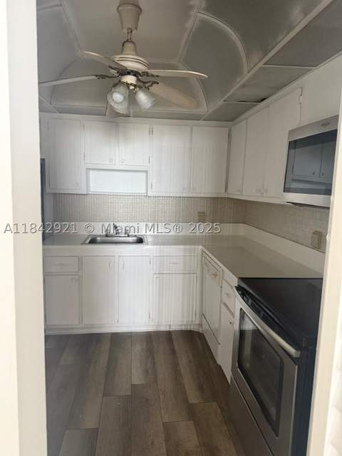 2025 NE 164th St 606, North Miami Beach FL - photo 10 of 18