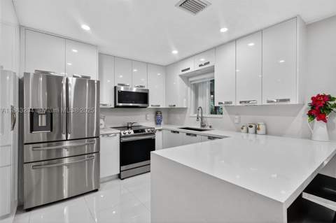 7291 NW 173rd Dr 100, Hialeah FL - photo 16 of 33