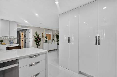 7291 NW 173rd Dr 100, Hialeah FL - photo 17 of 33
