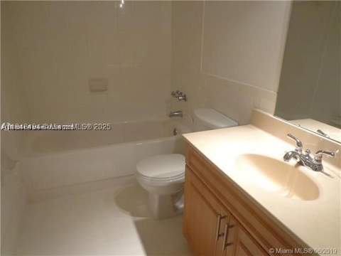 15225 NE 6th Ave B207, Miami FL - photo 8 of 12