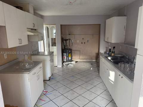 15400 SW 305th St, Homestead FL - photo 6 of 11