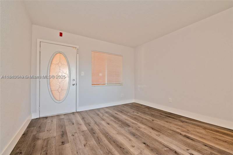 2 bedroom Condominium at 2330 NW 11th St 47, River Grand II Condo, Miami — photo 2