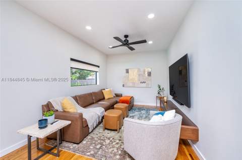 117 S Royal Poinciana Blvd, Miami Springs FL - photo 15 of 52