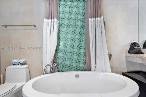 1024 Ocean Dr A207, Miami Beach FL - photo 15 of 24
