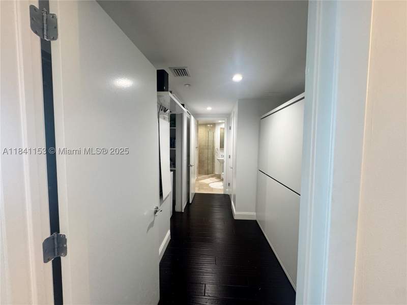 1 bedroom Condominium at 17001 Collins Ave 1002, Jade Beach Condo, Sunny Isles Beach — photo 5