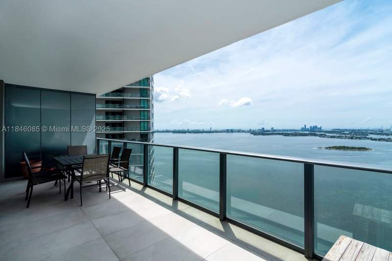 2 bedroom Condominium at 650 NE 32nd St 4206, Paraiso Bay Condo, Miami — photo 2