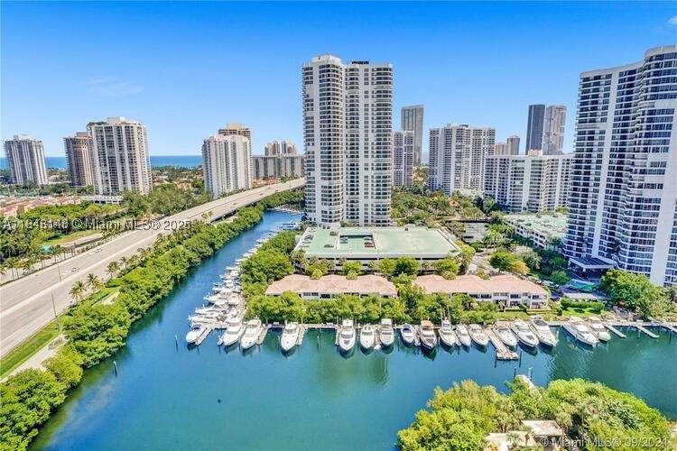 2 bedroom Condominium at 3400 NE 192nd St 1205, Mystic Pointe Tower 600 C, Aventura — photo 3