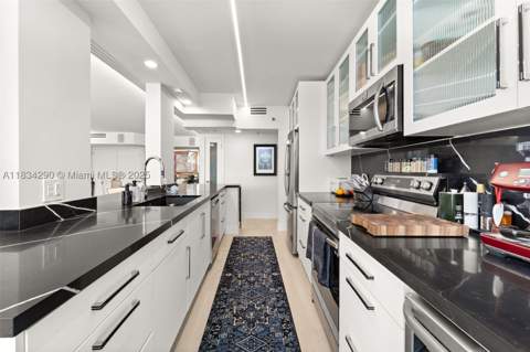 9 Island Ave 406, Miami Beach FL - photo 11 of 29