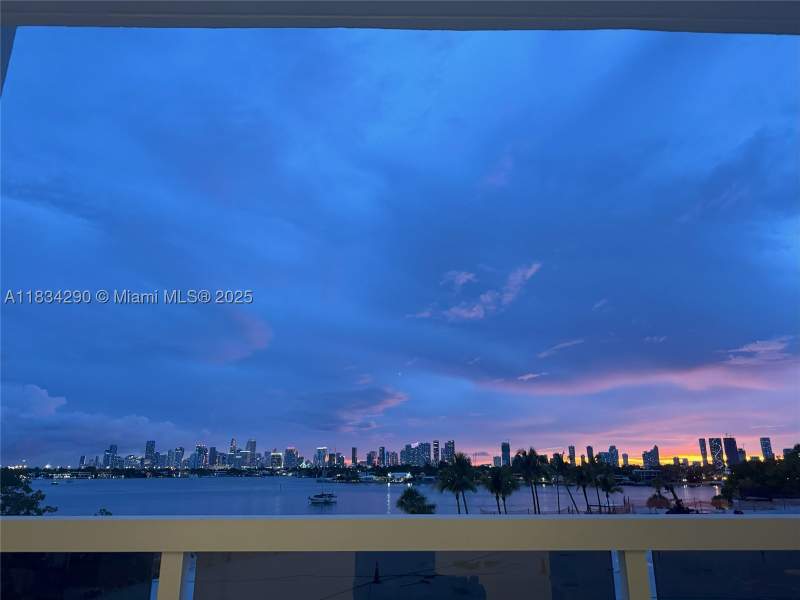 2 bedroom Condominium at 9 Island Ave 406, Nine Island Avenue Condo, Miami Beach — photo 2
