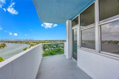 7441 Wayne Ave 15E, Miami Beach FL - photo 22 of 29