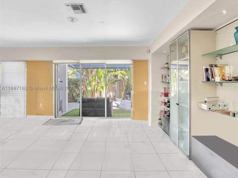 250 NE 212th St, Miami FL - photo 12 of 45