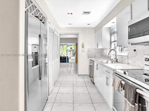250 NE 212th St, Miami FL - photo 8 of 45